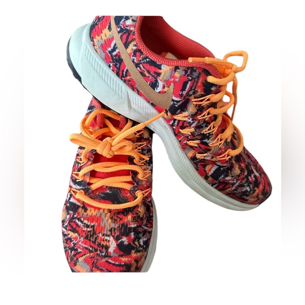 NIKE AIRMAX SHOES - Picture 2 of 5